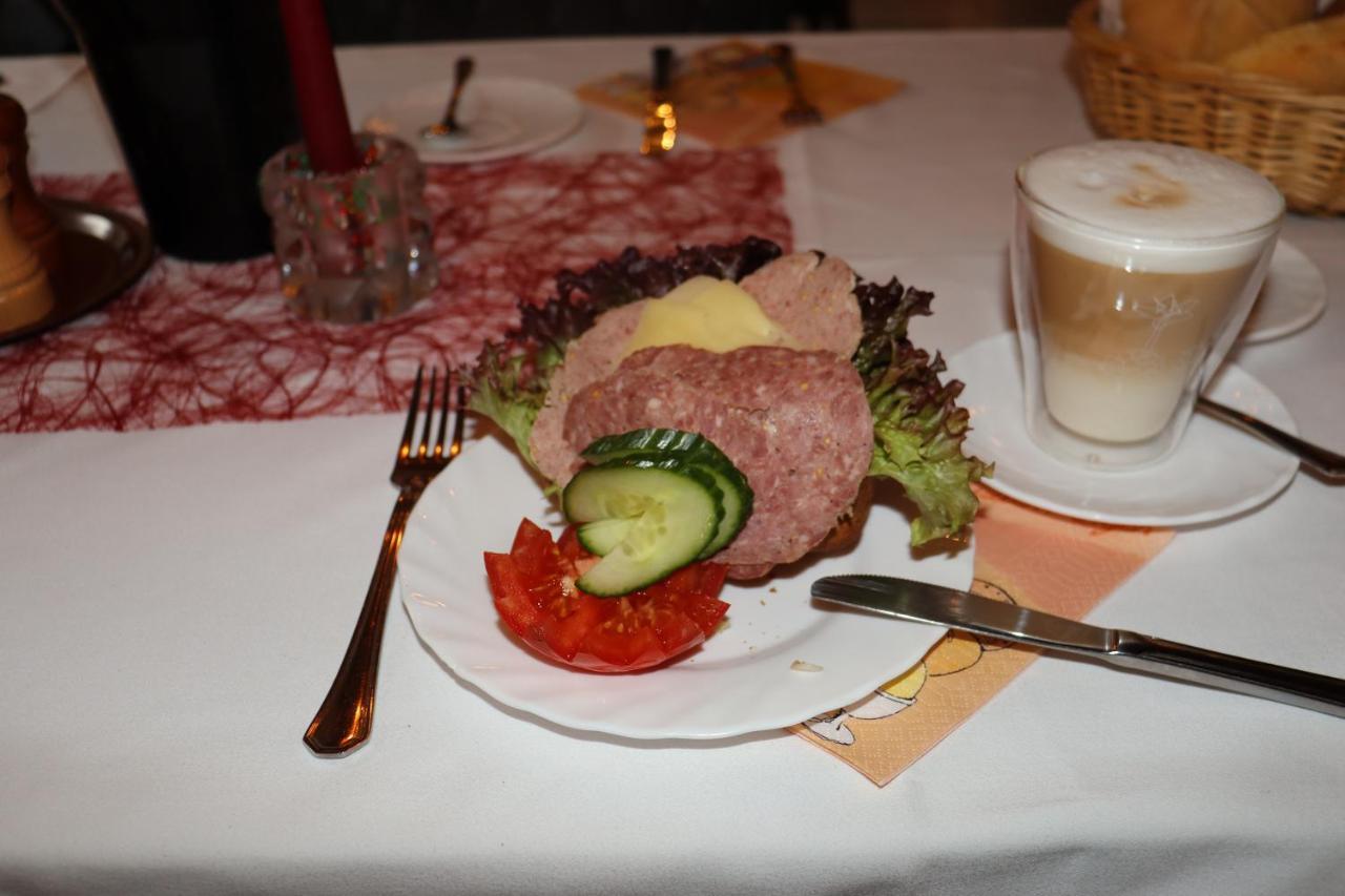 Schwarzes Ross & Restaurant 3*